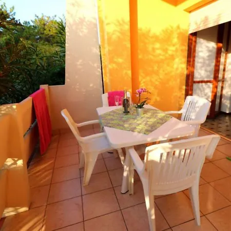 Colorful And Bright Apartment-beahost Appartamento Bibione