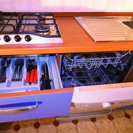 Appartamento Colorful And Bright Apartment-beahost